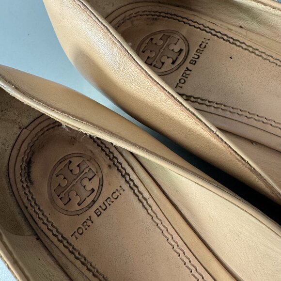 Tory Burch Pointed-Toe Ballerina Cream Leather Flats with Gold Heel, Size 8.5 - Picture 14 of 15